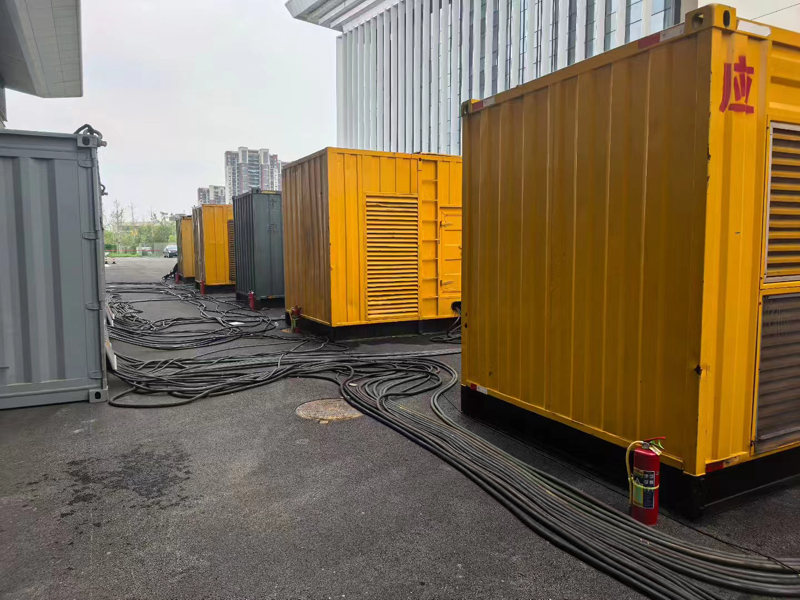 阜康不同季节柴油发电机组保养有哪些注意事项?