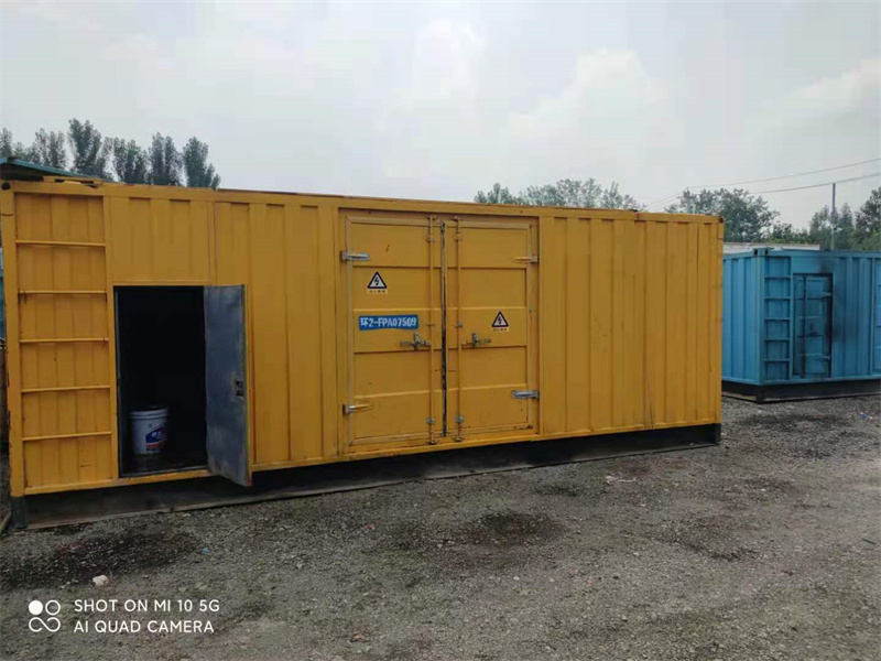 阜康200KW柴油发电机组需要配备什么型号的电缆线？